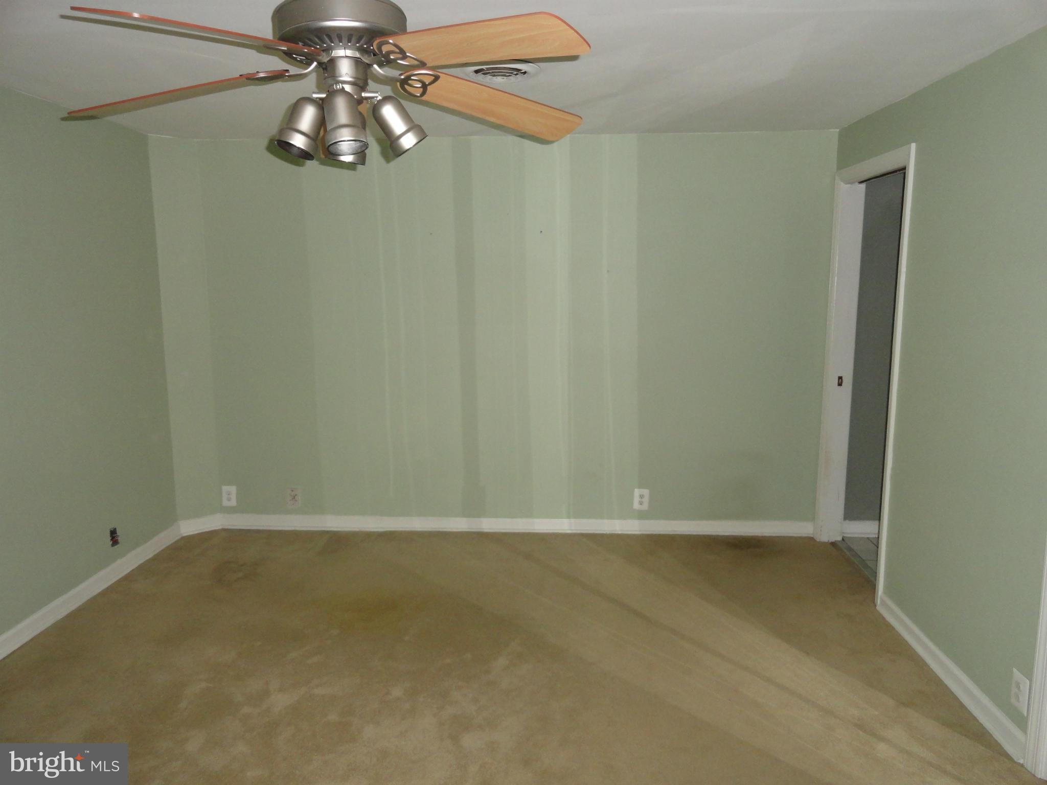 6631 East Lakeridge Road New Market, MD 21774 - Photo 8 of 14 Bedroom (Master)