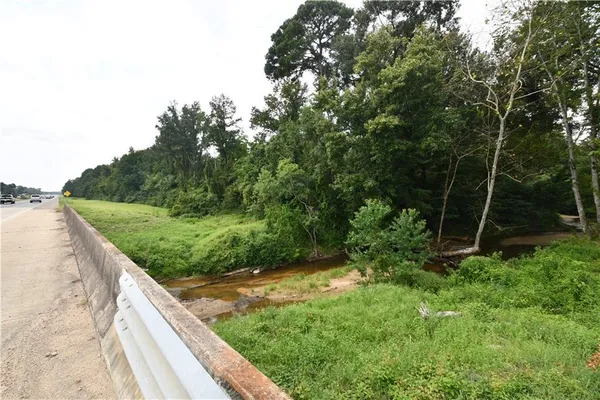 $1,500,000 | 5129 Hwy 165 Highway, Ball, LA 71405