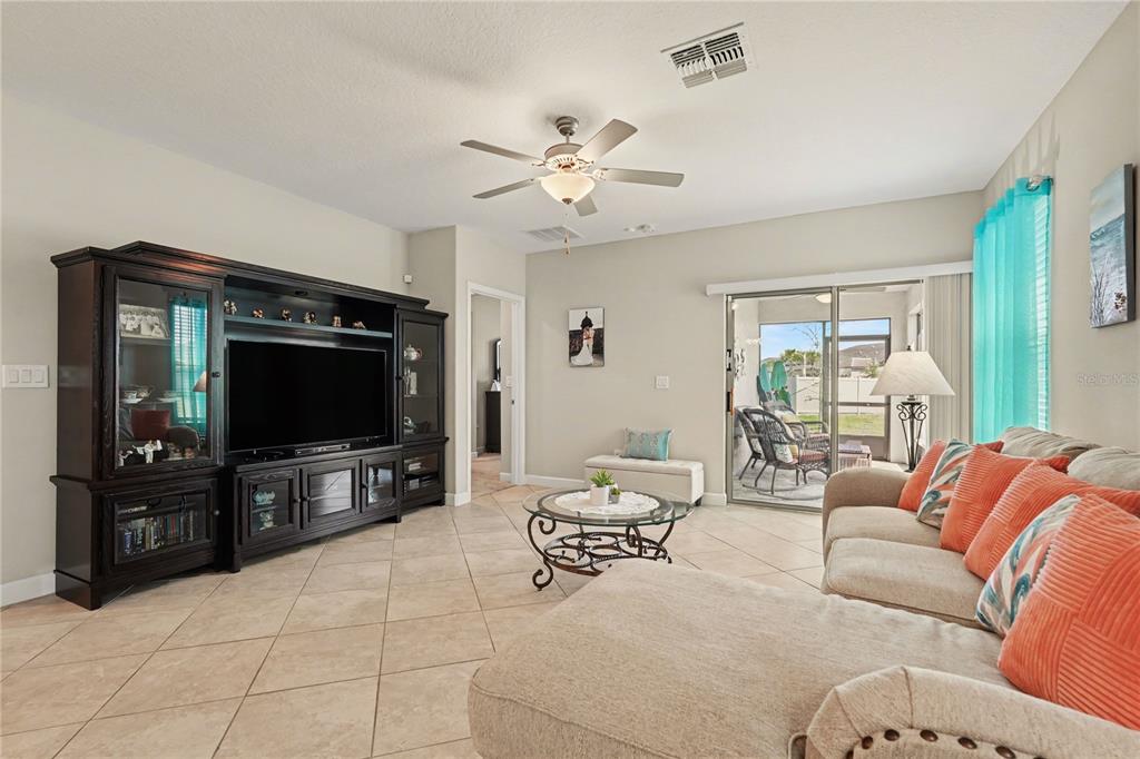 10231 Echo Dock Loop San Antonio, FL 33576 - Photo 14 of 92