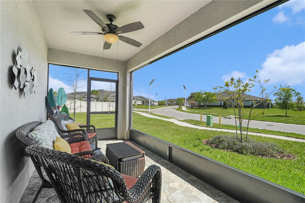 10231 Echo Dock Loop San Antonio, FL 33576 - Photo 4 of 92