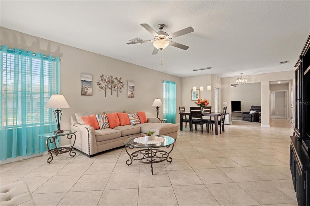 10231 Echo Dock Loop San Antonio, FL 33576 - Photo 7 of 92