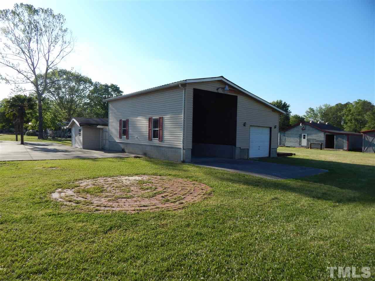 568 Josey Williams Road Erwin, NC 28339 - Photo 5 of 25 Gallery Image 5