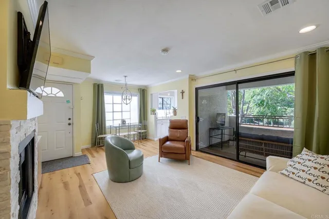 $599,000 | 13328 Caminito Ciera, Unit 16, San Diego, CA 92129