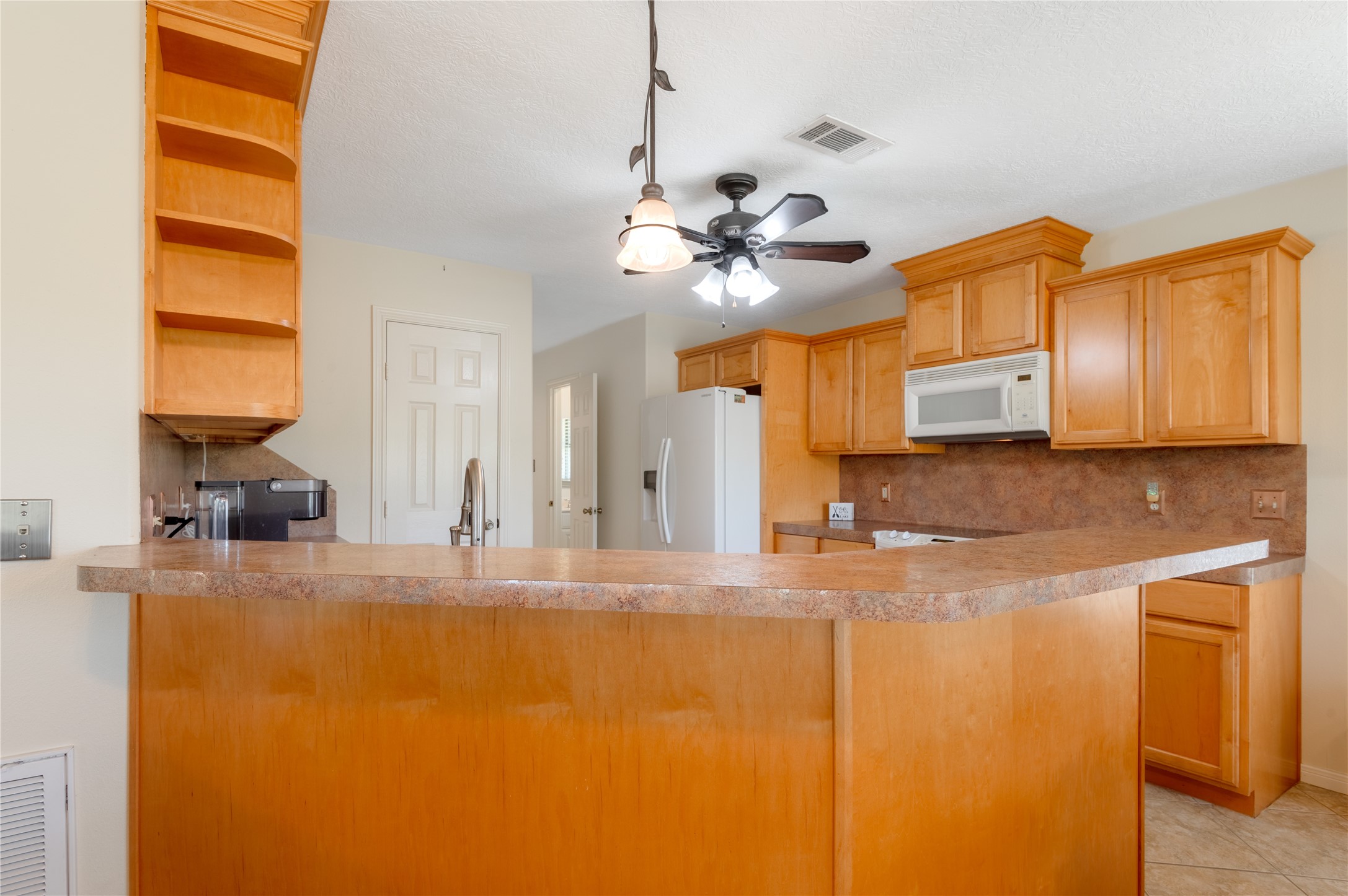 15 Lake Side Trinity, TX 75862 - Photo 7 of 33 Kitchen