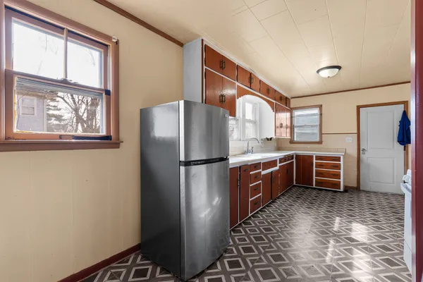 $110,000 | 3940 12th Street, Rock Island, IL 61201