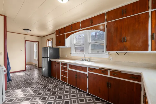 $110,000 | 3940 12th Street, Rock Island, IL 61201