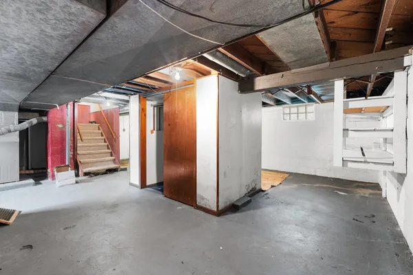 $110,000 | 3940 12th Street, Rock Island, IL 61201