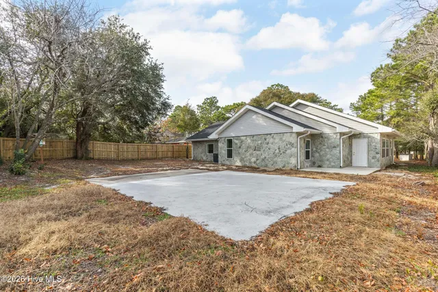 $589,900 | 6033 Shiloh Drive, Wilmington, NC 28409