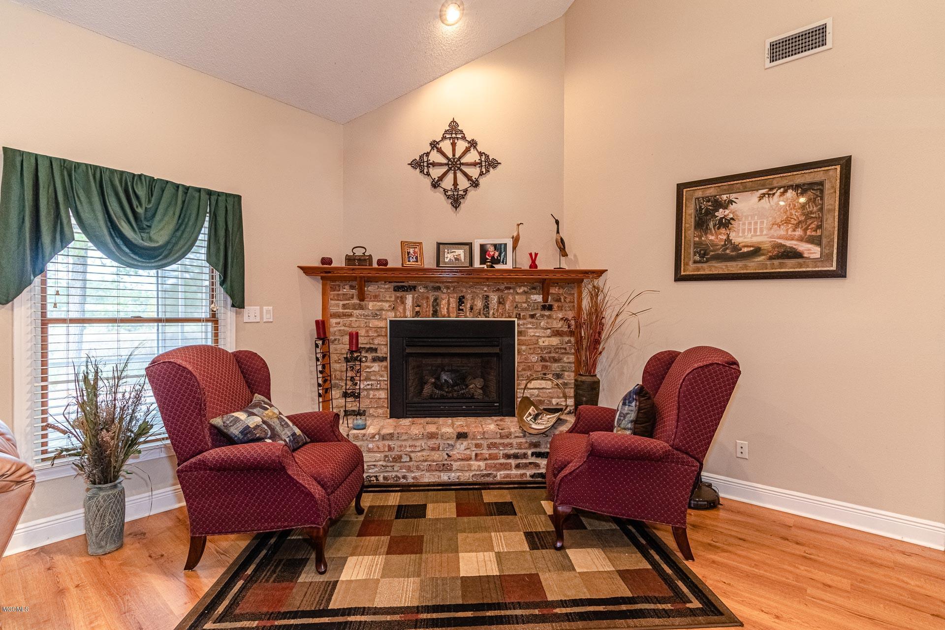4913 Ridgewood Drive Moss Point, MS 39563 - Photo 15 of 37 Family room 1.2