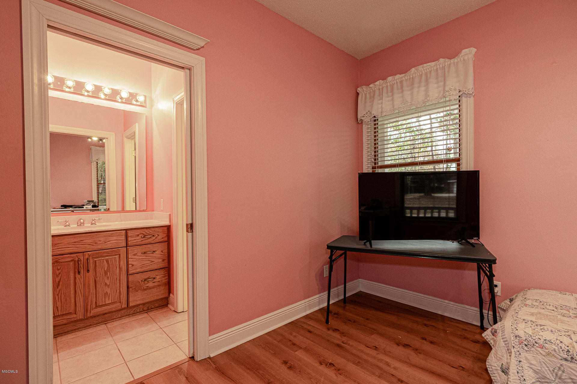 4913 Ridgewood Drive Moss Point, MS 39563 - Photo 26 of 37 Bedroom #2 1.3