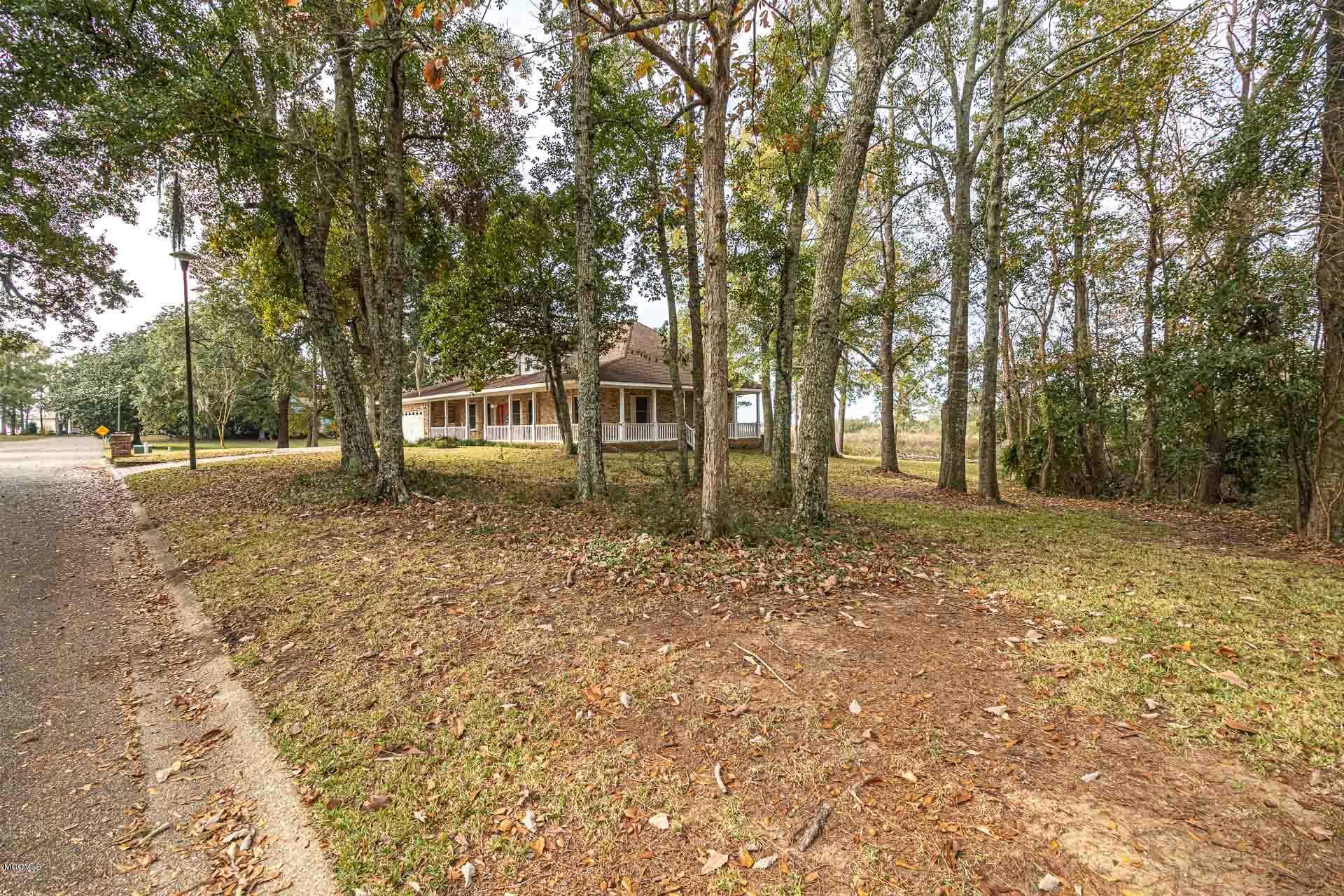 4913 Ridgewood Drive Moss Point, MS 39563 - Photo 35 of 37 Outside front 1.5