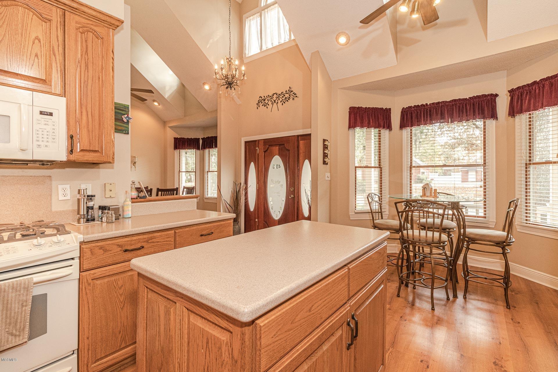 4913 Ridgewood Drive Moss Point, MS 39563 - Photo 9 of 37 Kitchen 1.3