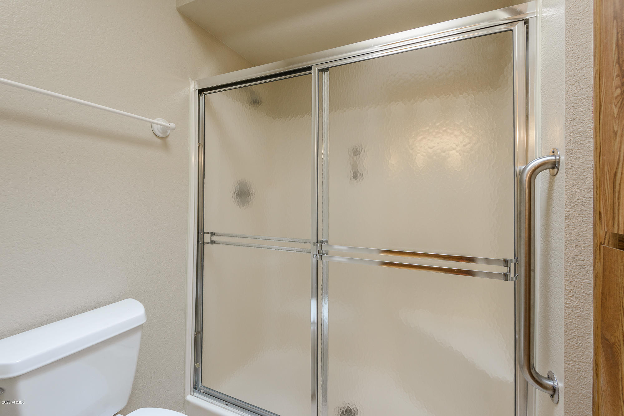 2539 East Wagoner Road Phoenix, AZ 85032 - Photo 13 of 26 Master Bath Shower. Nice and Bright!