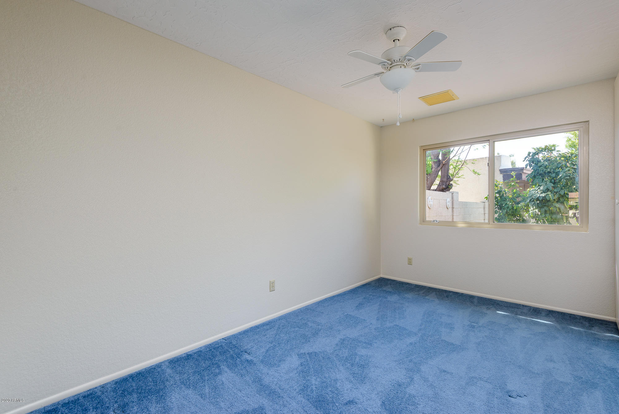 2539 East Wagoner Road Phoenix, AZ 85032 - Photo 16 of 26 South Guest Bedroom with Patio Views!