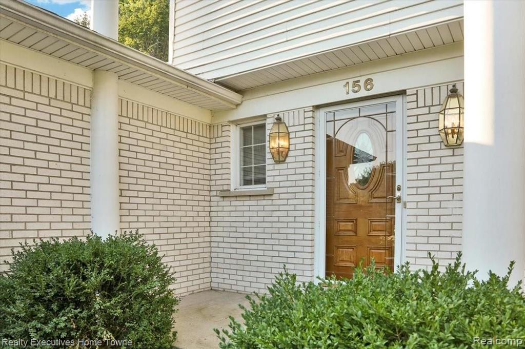 156 Aintree Road Rochester, MI 48306 - Photo 27 of 36
