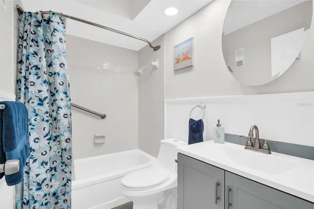 $225,000 | 2700 Nebraska Avenue, Unit 2203, Palm Harbor, FL 34684