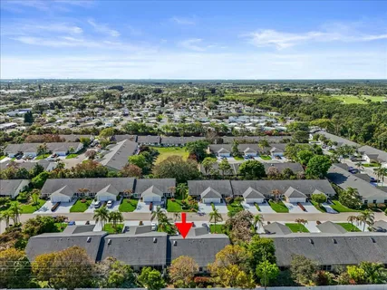 $249,999 | 10831 Southeast Sea Pines Circle, Hobe Sound, FL 33455