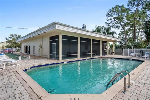 $249,999 | 10831 Southeast Sea Pines Circle, Hobe Sound, FL 33455