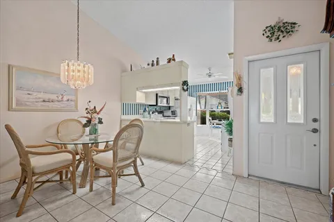 $249,999 | 10831 Southeast Sea Pines Circle, Hobe Sound, FL 33455