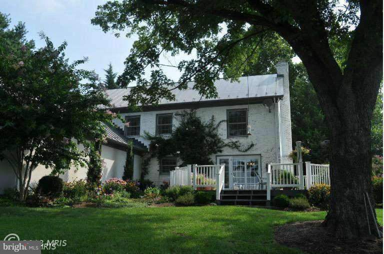 2476 5 Points Road Marshall, VA 20115 - Photo 18 of 30 Exterior (General)
