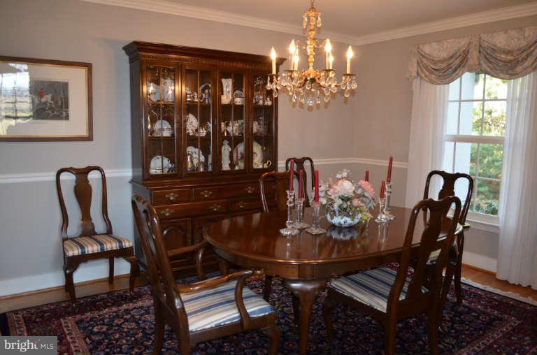 2476 5 Points Road Marshall, VA 20115 - Photo 24 of 30 Dining Room