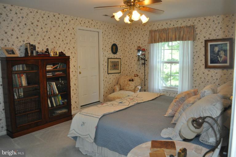 2476 5 Points Road Marshall, VA 20115 - Photo 27 of 30 Interior (General)