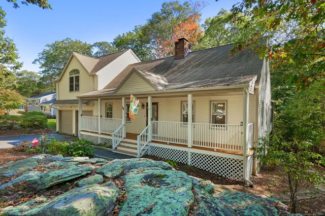 $615,000 | 34 Birchwood Road, Monroe, CT 06468