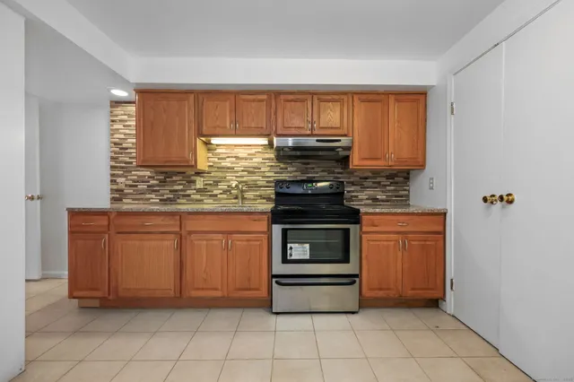 $615,000 | 34 Birchwood Road, Monroe, CT 06468