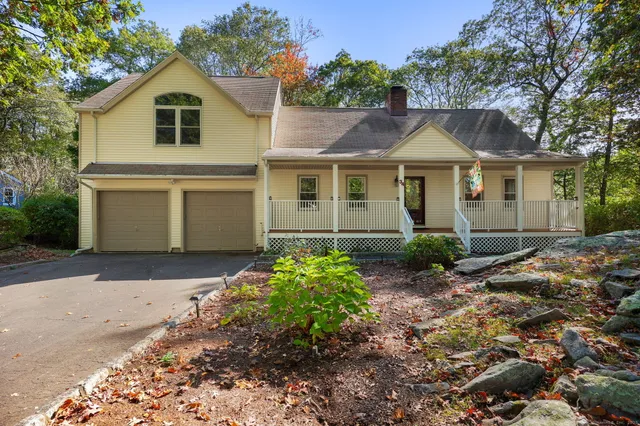 $615,000 | 34 Birchwood Road, Monroe, CT 06468