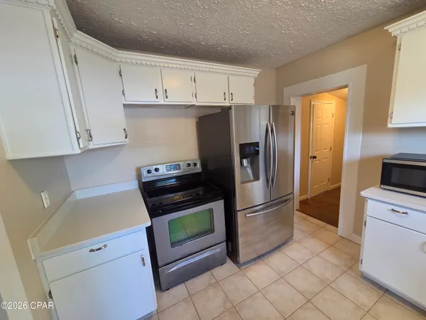 $2,200 | 1525 Oak Avenue, Panama City, FL 32405