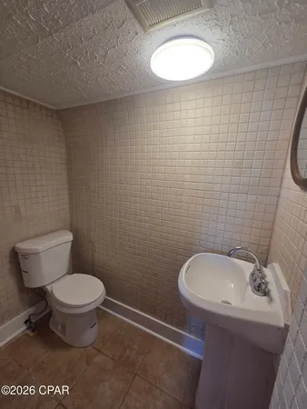 $2,200 | 1525 Oak Avenue, Panama City, FL 32405