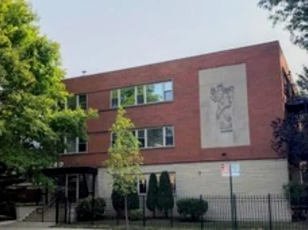 $199,900 | 240 South Oak Park Avenue, Unit 305, Oak Park, IL 60302