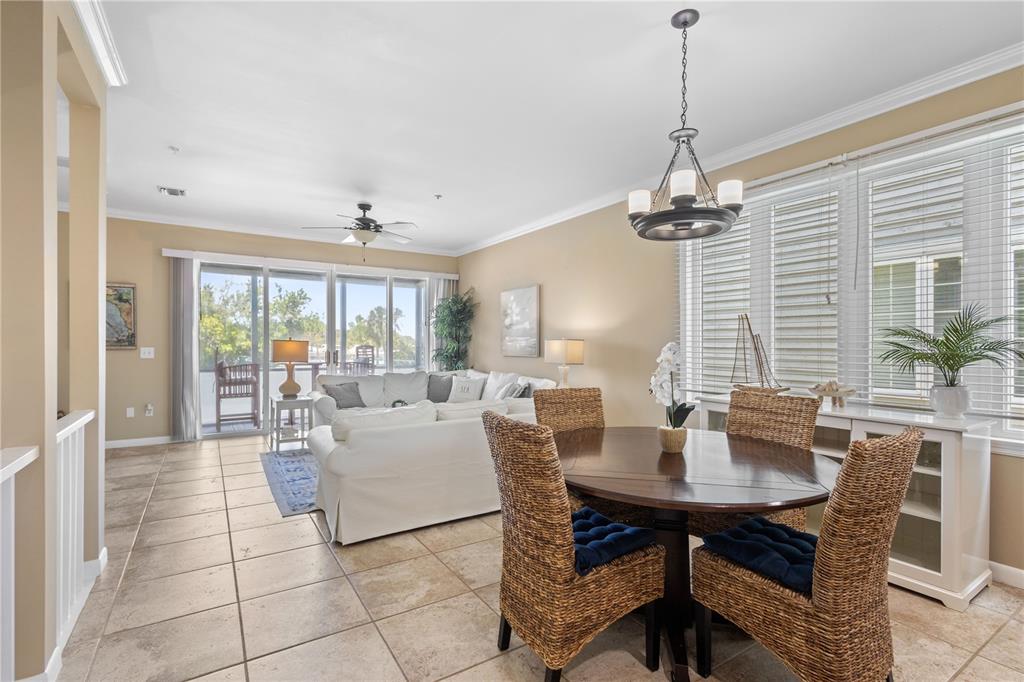 528 Forest Way Longboat Key, FL 34228 - Photo 10 of 40