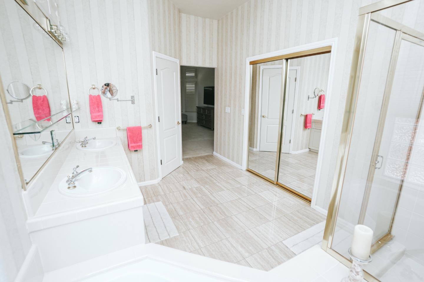 4609 Vía Fiori Modesto, CA 95357 - Photo 24 of 44 a view of bathroom