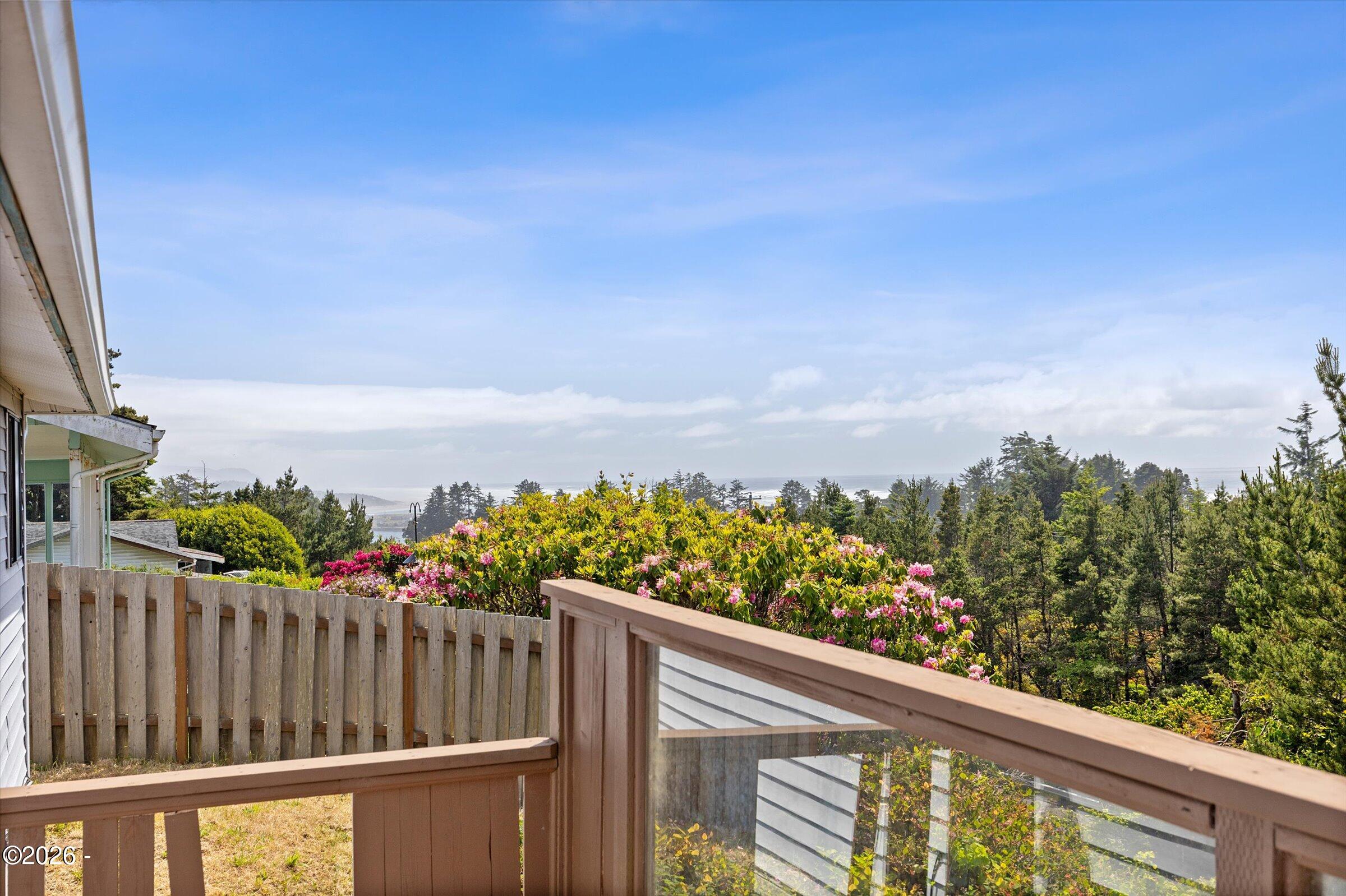 1810 Northwest View Ridge Drive Waldport, OR 97394 - Photo 11 of 40 View from upper back porch