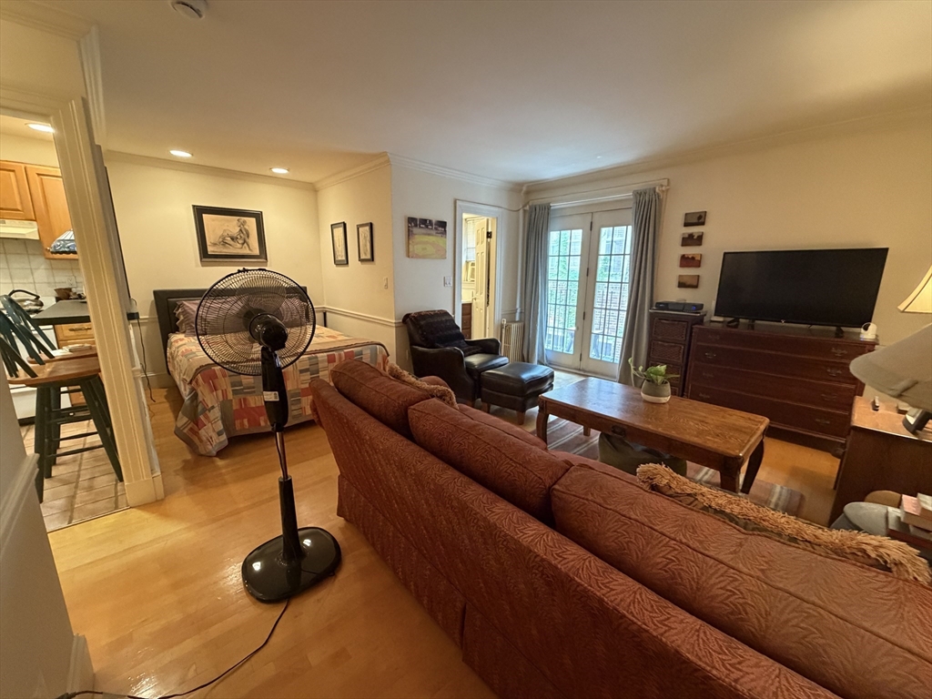 20 Lime Street, Unit 32 Boston, MA 02108 - Photo 7 of 15