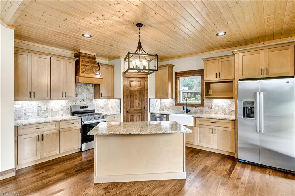 394 Bear Den Road Sparta, NC 28675 - Photo 19 of 48