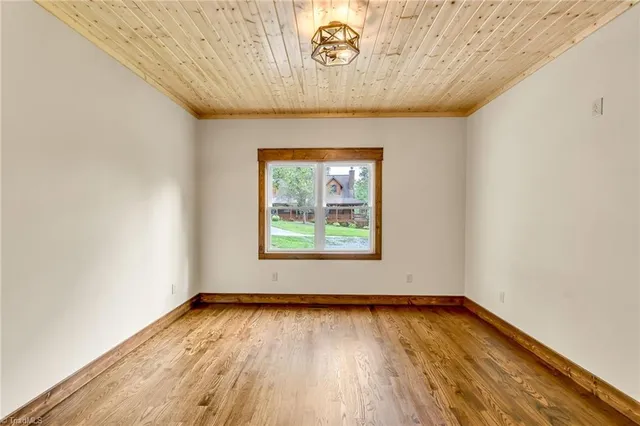 $495,000 | 394 Bear Den Road, Sparta, NC 28675