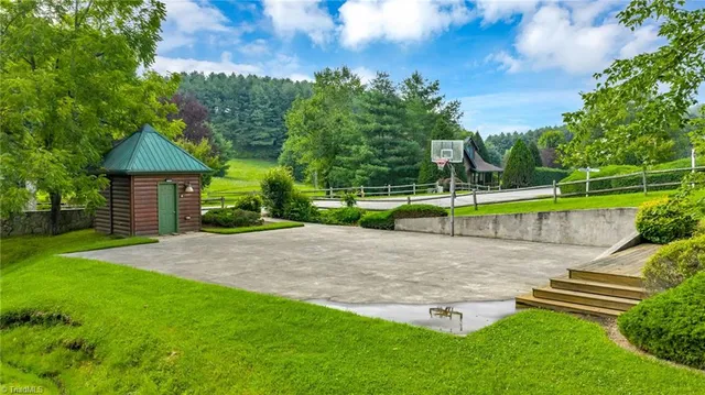 $495,000 | 394 Bear Den Road, Sparta, NC 28675