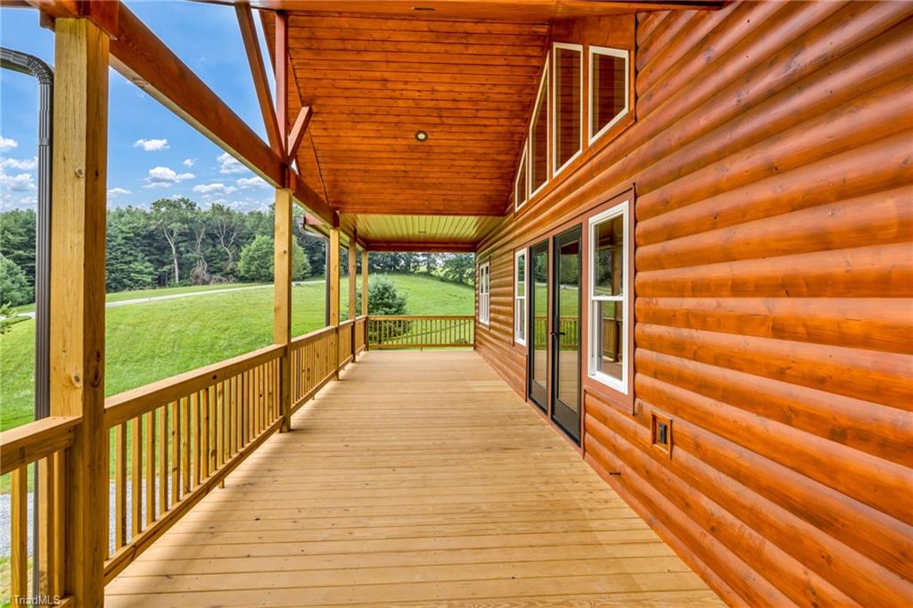 394 Bear Den Road Sparta, NC 28675 - Photo 5 of 48