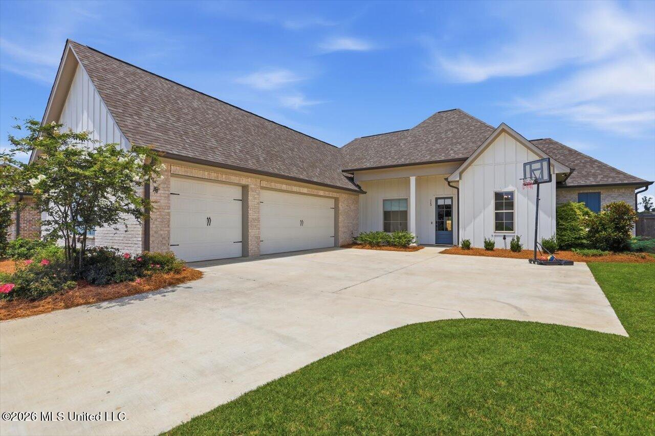 249 Bronson Bend Flowood, MS 39232 - Photo 2 of 38 02-249 Bronson Bnd _ Hometoursms.com