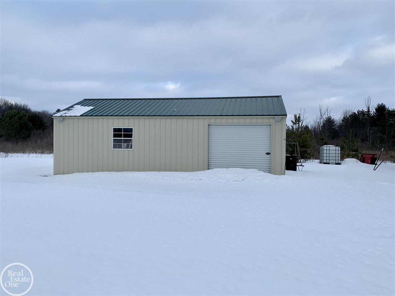 7386 Gibbons Road Jeddo, MI 48032 - Photo 5 of 28