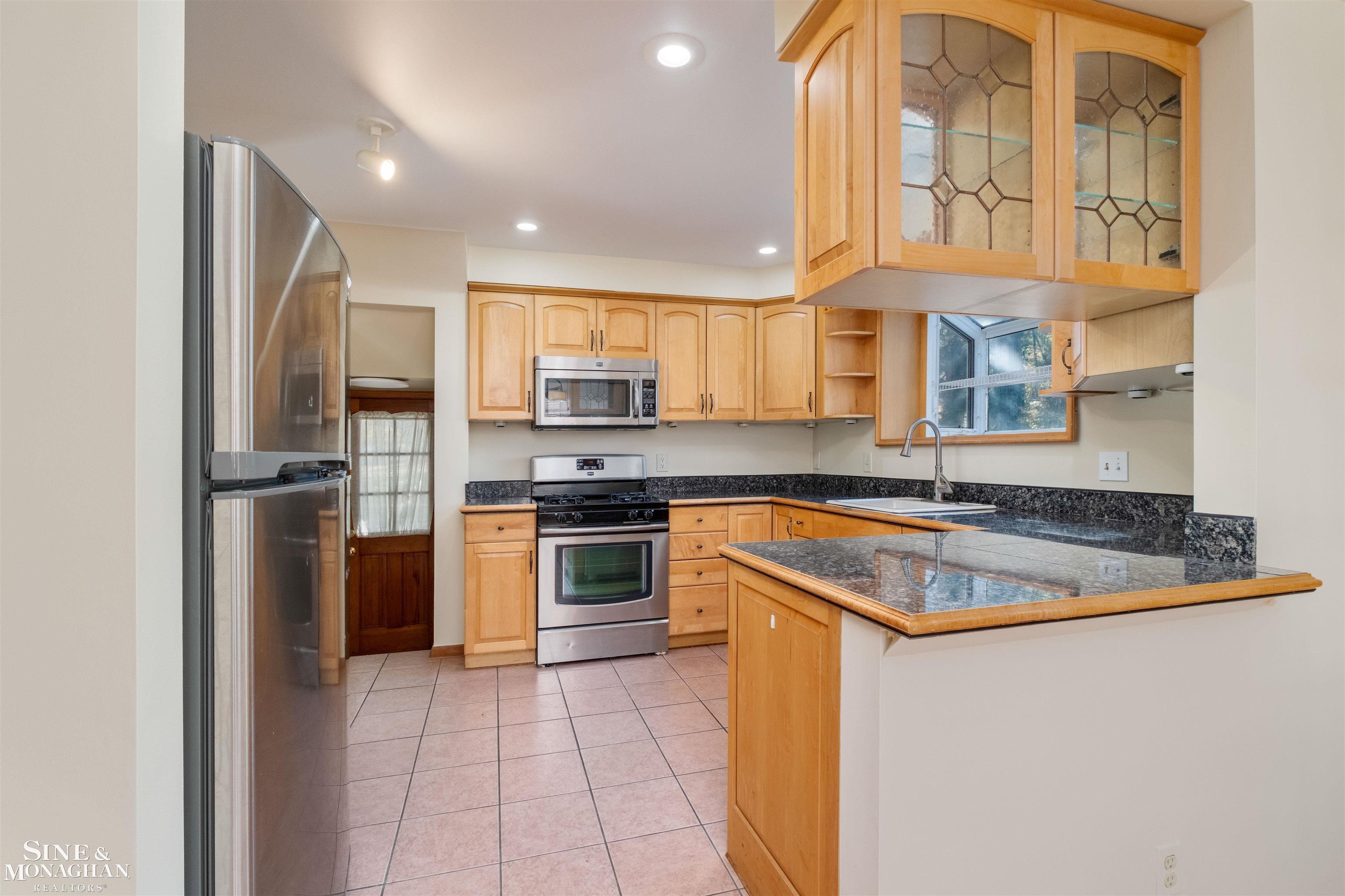 201 McMillan Road Grosse Pointe Farms, MI 48236 - Photo 7 of 41