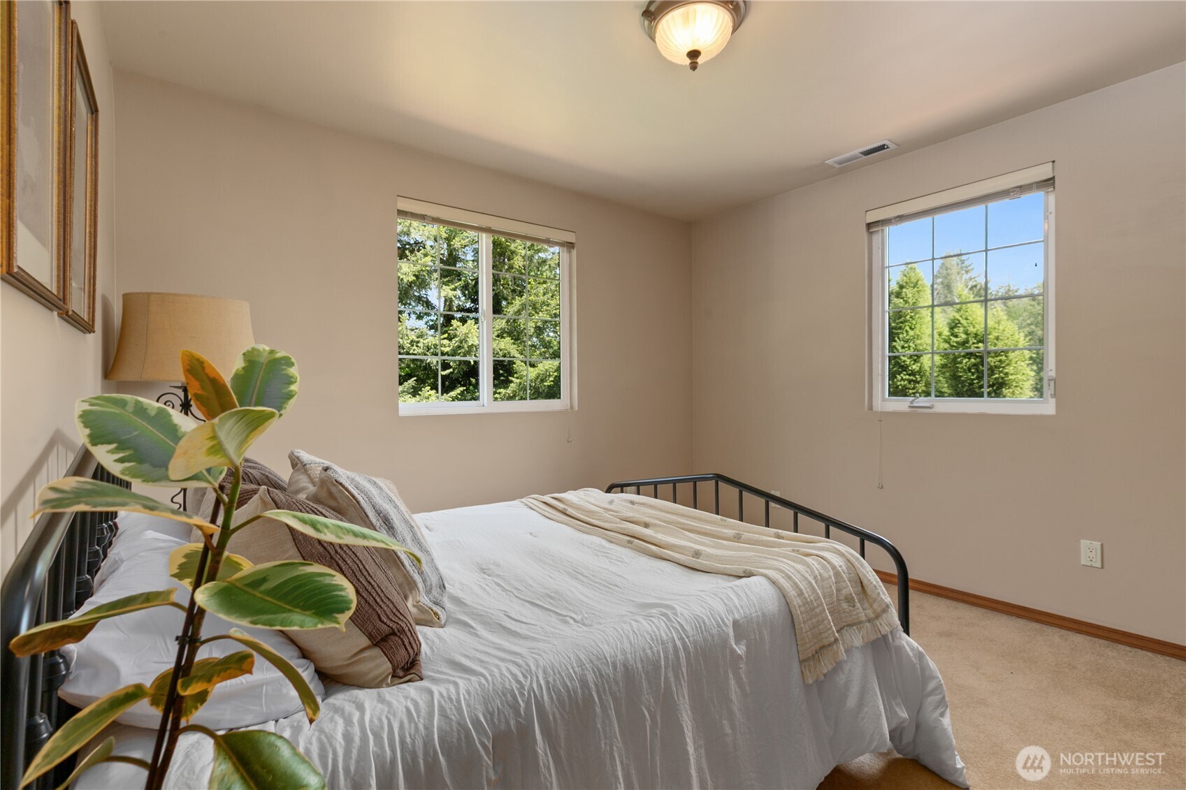 1788 Matz Road Ferndale, WA 98248 - Photo 24 of 40 a bedroom with a bed with window