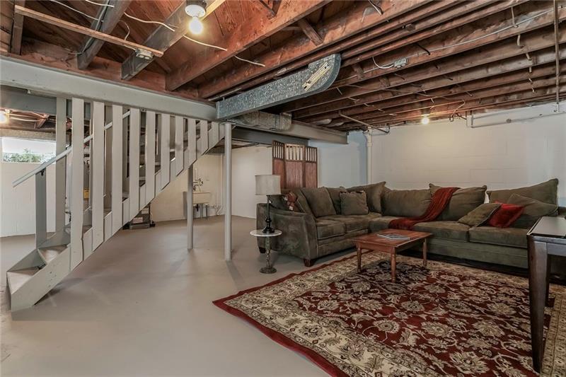 157 Poplar Ridge Road Pittsburgh, PA 15235 - Photo 14 of 19 Gallery Image 14