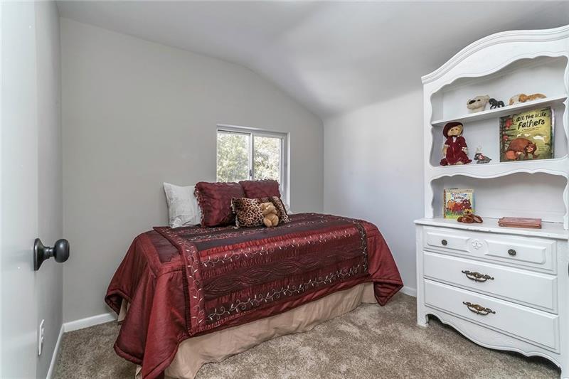 157 Poplar Ridge Road Pittsburgh, PA 15235 - Photo 10 of 19 Gallery Image 10