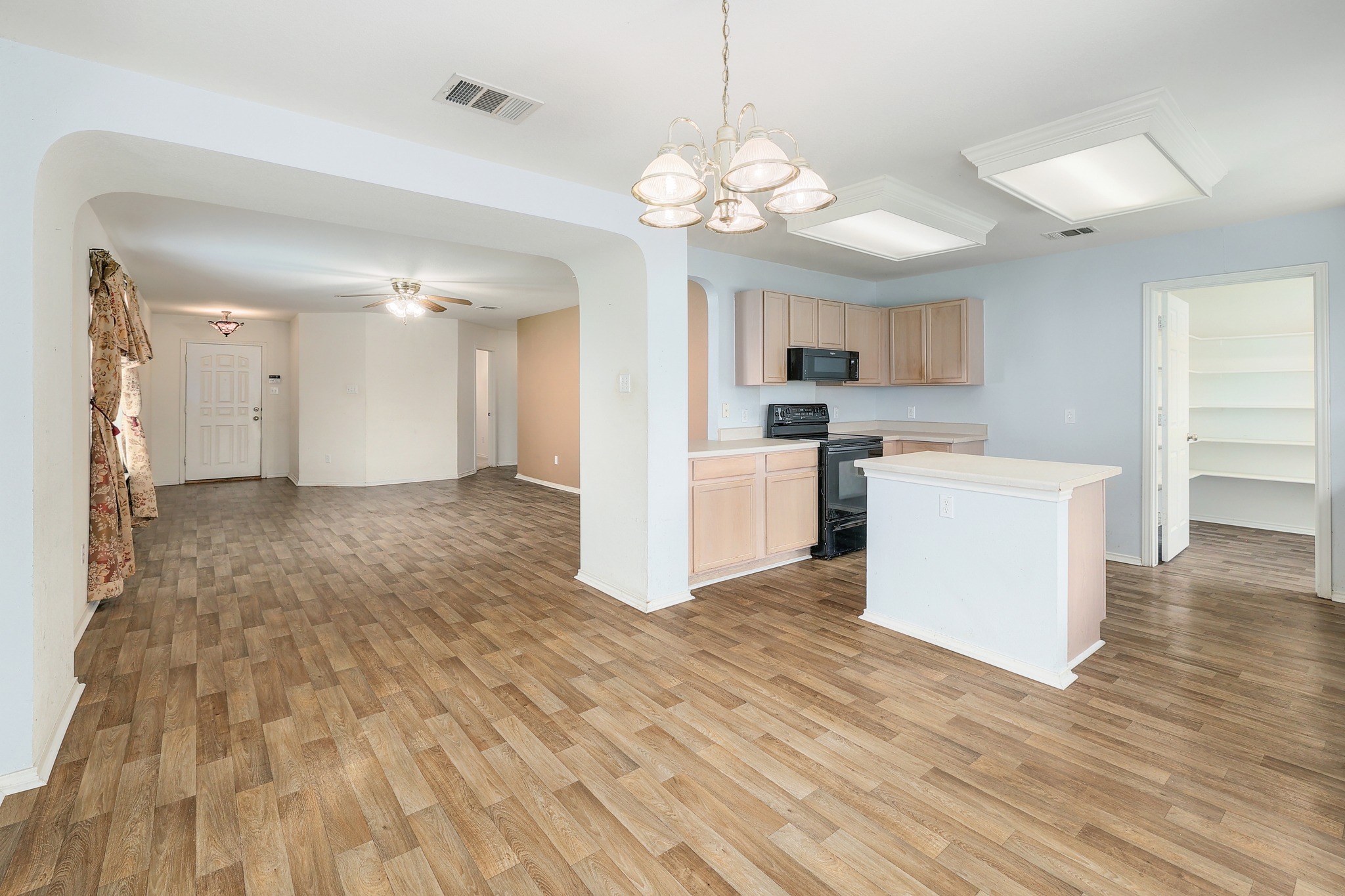1621 Apollo Circle Round Rock, TX 78664 - Photo 9 of 27