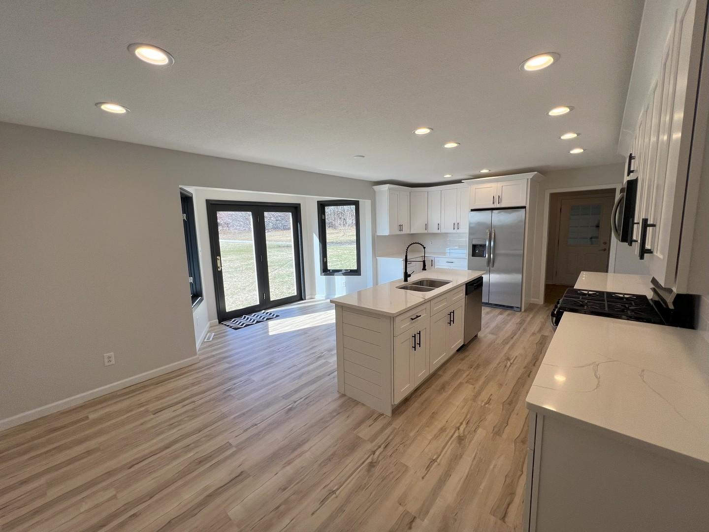 37432 South Macks Road Wilmington, IL 60481 - Photo 5 of 45 Gallery Image 5