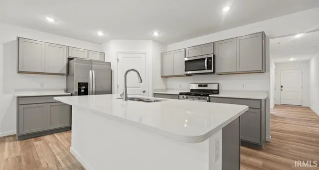 $2,075 | 9405 Tolleston Trail, New Haven, IN 46774