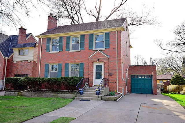 538 Byrd Road Riverside, IL 60546 - Photo 1 of 24 a front view of a house with garden